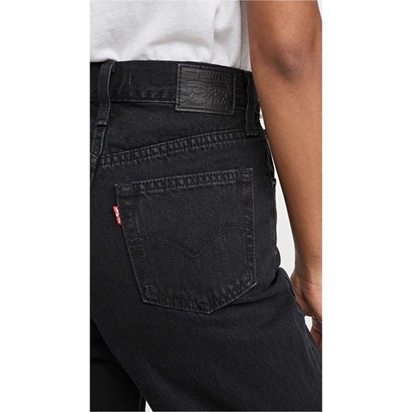 NEW Levi’s Balloon Leg Black Denim Cropped Jeans - Picture 3 of 13